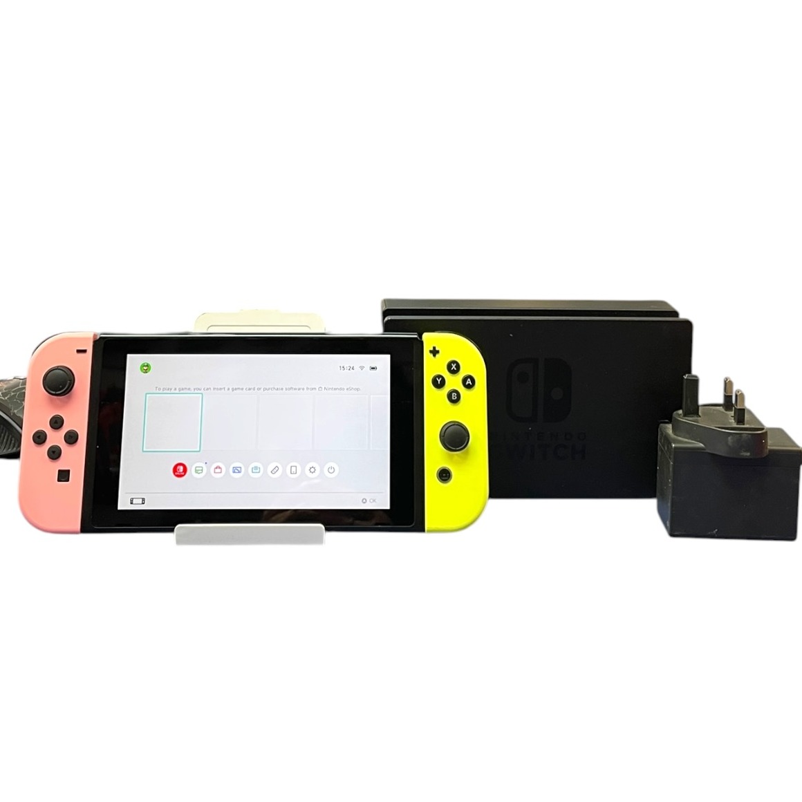 Pre-owned Nintendo Switch With Dock and MarioKart Deluxe 8 - Own4Less